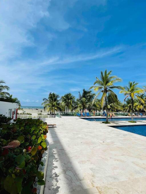Apartamento Espectacular apto en Cartagena con salida directa a la playa Exterior foto