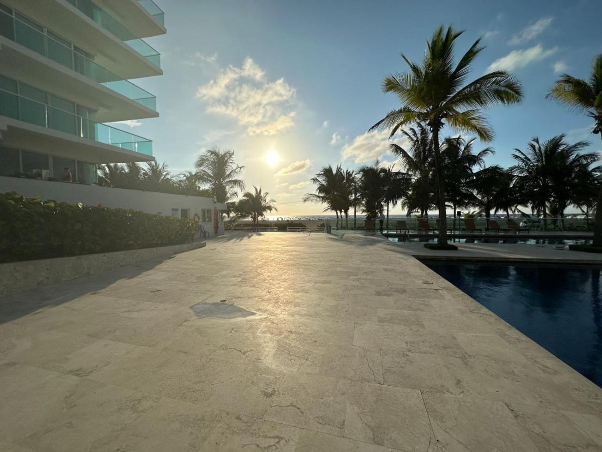 Apartamento Espectacular apto en Cartagena con salida directa a la playa Exterior foto